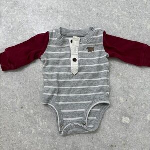 Carter’s Long Sleeve Stripes with Bear Emblem NB Baby Onesie Bodysuit